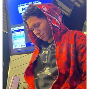 Meet your Posher, Adrian